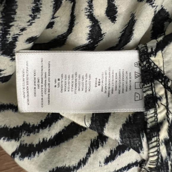 Michael Kors Animal Print Lace Front Blouse Size PL - Picture 12 of 12